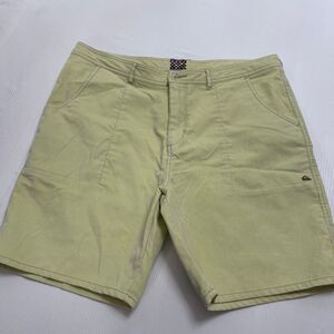 Quiksilver Men’s VTG Light Green Corduroy Y2k Shorts Size 38
